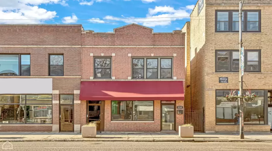 4544 Western Avenue, Chicago, Illinois 60625, ,Commercial Sale,For Sale,Western,MRD12215979