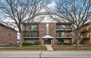 8154 168th Place, Tinley Park, Illinois 60477, 2 Bedrooms Bedrooms, ,2 BathroomsBathrooms,Residential,For Sale,168th,MRD12220815