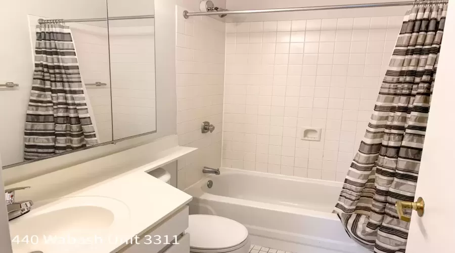 440 Wabash Avenue, Chicago, Illinois 60611, 2 Bedrooms Bedrooms, ,2 BathroomsBathrooms,Residential Lease,For Rent,Wabash,MRD12220112