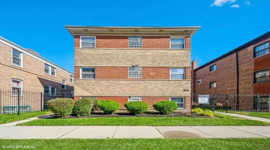 8225 Dr Martin Luther King Jr Drive, Chicago, Illinois 60619, 2 Bedrooms Bedrooms, ,1 BathroomBathrooms,Residential Lease,For Rent,Dr Martin Luther King Jr,MRD12211356