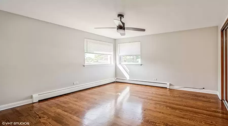 8225 Dr Martin Luther King Jr Drive, Chicago, Illinois 60619, 2 Bedrooms Bedrooms, ,1 BathroomBathrooms,Residential Lease,For Rent,Dr Martin Luther King Jr,MRD12211356