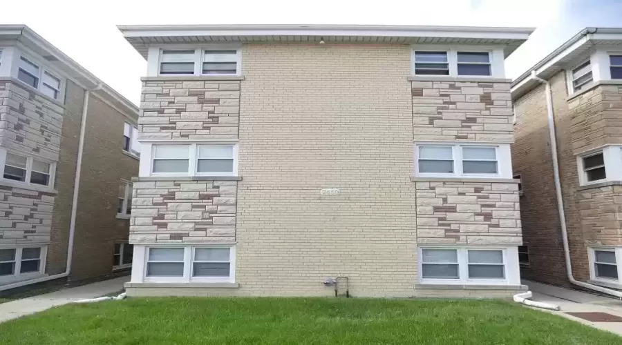 2650 Harlem Avenue, Elmwood Park, Illinois 60707, 1 Bedroom Bedrooms, ,1 BathroomBathrooms,Residential Lease,For Rent,Harlem,MRD12220587