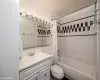 1660 La Salle Drive, Chicago, Illinois 60614, 1 Bedroom Bedrooms, ,1 BathroomBathrooms,Residential Lease,For Rent,La Salle,MRD12220823