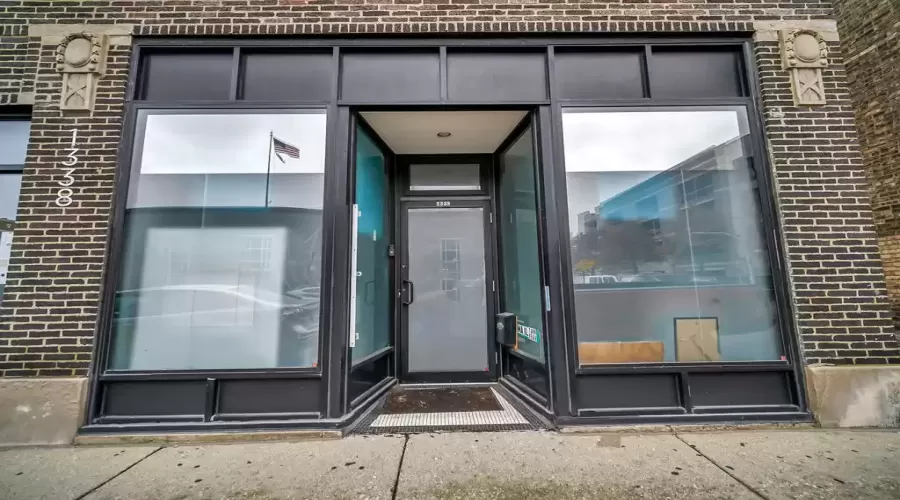 1338 Irving Park Road, Chicago, Illinois 60613, ,Commercial Lease,For Rent,Irving Park,MRD12221013