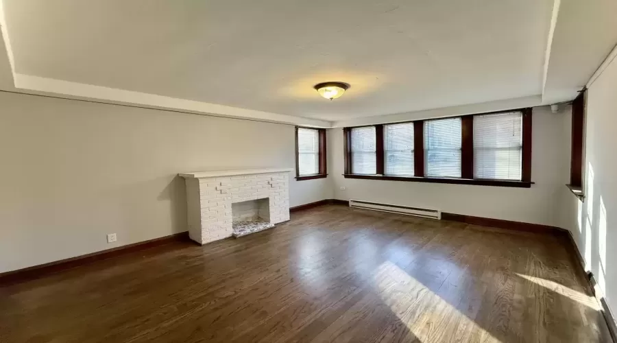 2115 Scoville Avenue, Berwyn, Illinois 60402, 1 Bedroom Bedrooms, ,1 BathroomBathrooms,Residential Lease,For Rent,Scoville,MRD12223688