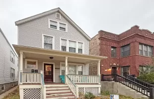 4124 Maplewood Avenue, Chicago, Illinois 60618, 2 Bedrooms Bedrooms, ,1 BathroomBathrooms,Residential Lease,For Rent,Maplewood,MRD12253811