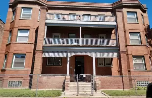 6219 Rhodes Avenue, Chicago, Illinois 60637, 4 Bedrooms Bedrooms, ,2 BathroomsBathrooms,Residential Lease,For Rent,Rhodes,MRD12113197