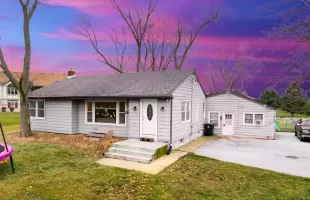 18402 Ridgeland Avenue, Tinley Park, Illinois 60477, 2 Bedrooms Bedrooms, ,2 BathroomsBathrooms,Residential,For Sale,Ridgeland,MRD12255498