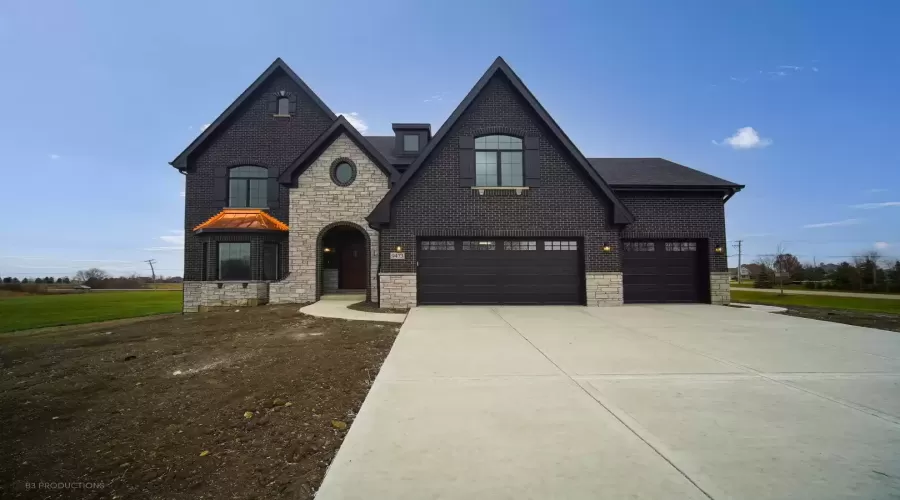 9473 Golfview Drive, Frankfort, Illinois 60423, 4 Bedrooms Bedrooms, ,4 BathroomsBathrooms,Residential,For Sale,Golfview,MRD12257394