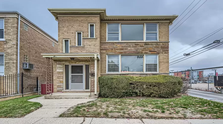 4816 Henderson Street, Chicago, Illinois 60641, 6 Bedrooms Bedrooms, ,5 BathroomsBathrooms,Residential Income,For Sale,Henderson,MRD12253867