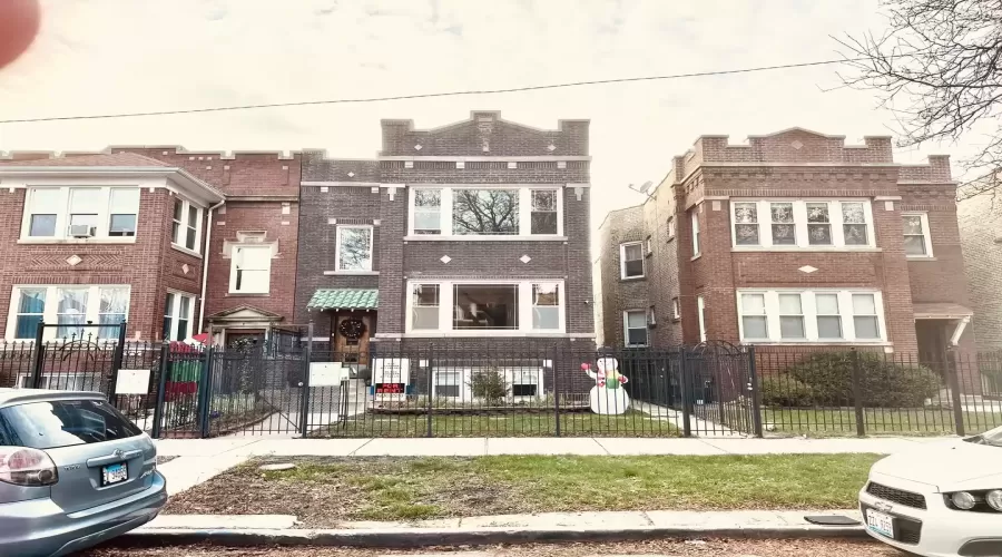 3046 Keating Avenue, Chicago, Illinois 60641, 3 Bedrooms Bedrooms, ,1 BathroomBathrooms,Residential Lease,For Rent,Keating,MRD12257589